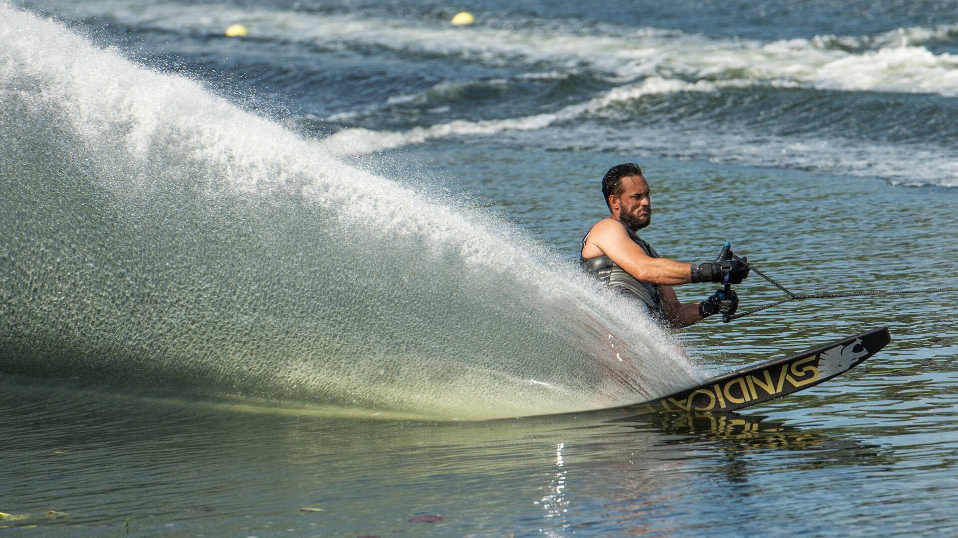 Syndicate Pro Vest Action