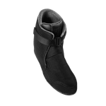 Angled view of the Syndicate Hardshell Liner, highlighting the black mesh exterior, ankle strap, and padded interior.
