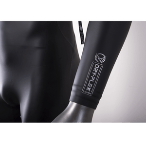 Close-up of the Syndicate Fullsuit's forearm cuff with silver DRY-FLEX and HO logo.